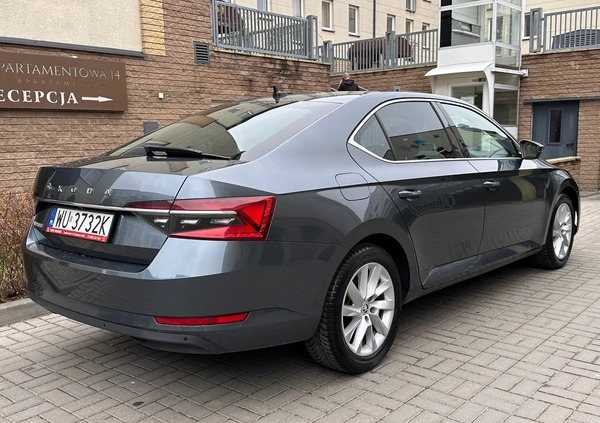 Skoda Superb cena 89800 przebieg: 168500, rok produkcji 2020 z Pelplin małe 352